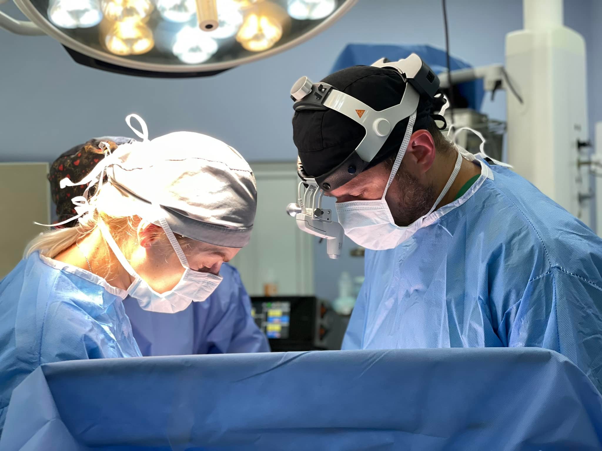 Випила миючий засіб: львівські лікарі сформували 6-річній дівчинці штучний стравохід