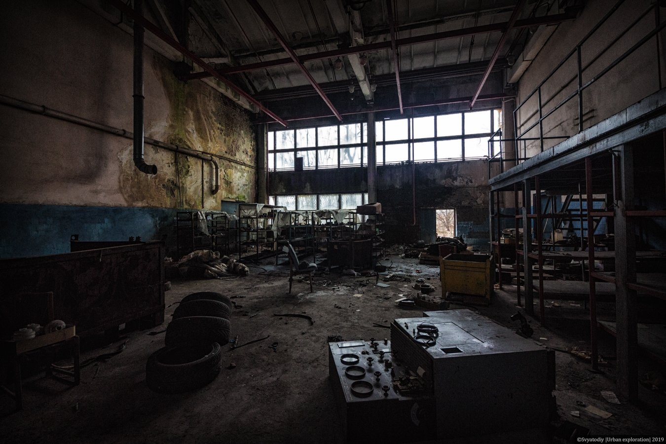 Занедбаний "ЛАЗ". Фото: explorer.lviv.ua