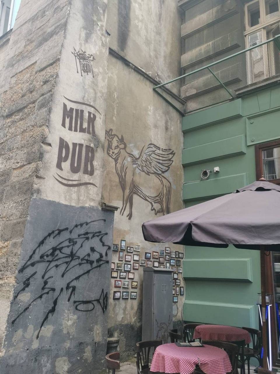 Що відкриють у Львові замість кав'ярні-пошти на Друкарській. Фото: VG Львів