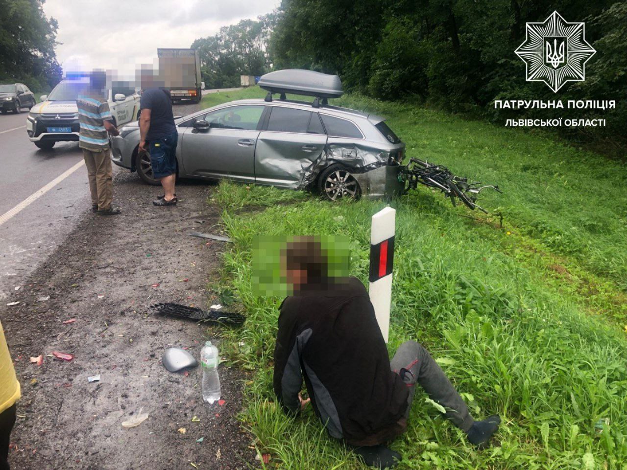 Через потрійну ДТП на трасі Київ-Чоп ускладнений рух. Фото поліції