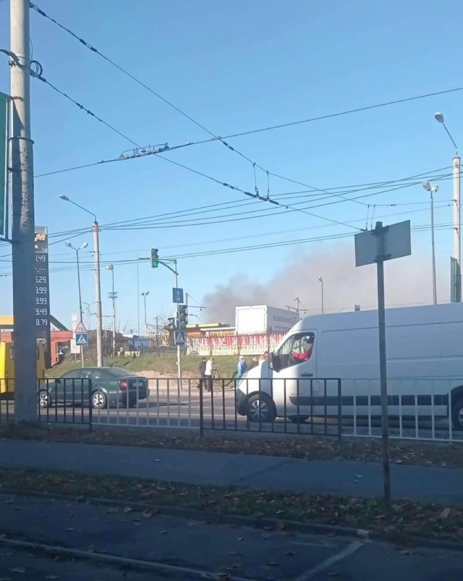 На вокзалі у Львові загорівся вагон. Фото: tvoemisto.tv