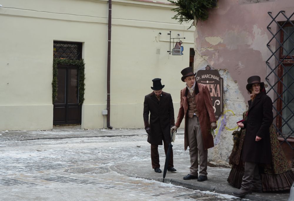 Центр міста перетворився на знімальний майданчик. Фото: Львівська міська рада