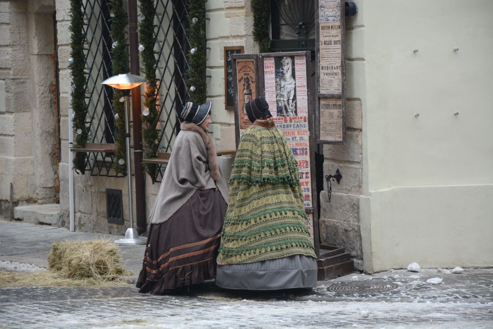 Центр міста перетворився на знімальний майданчик. Фото: Львівська міська рада