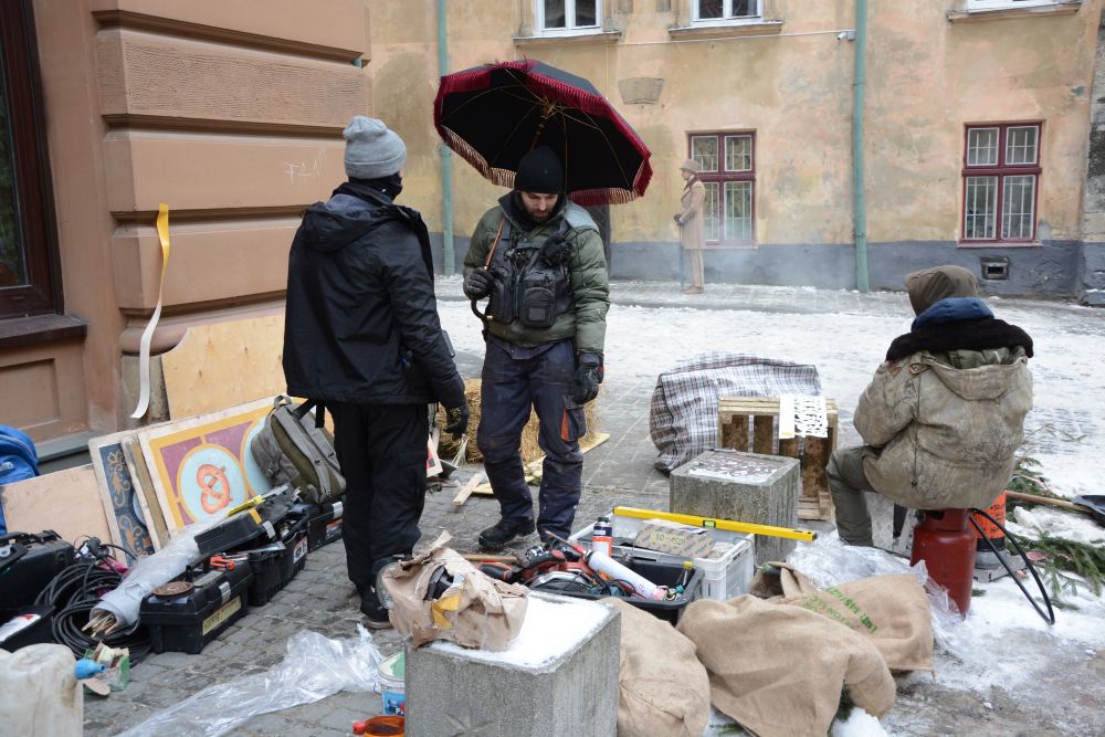 Центр міста перетворився на знімальний майданчик. Фото: Львівська міська рада