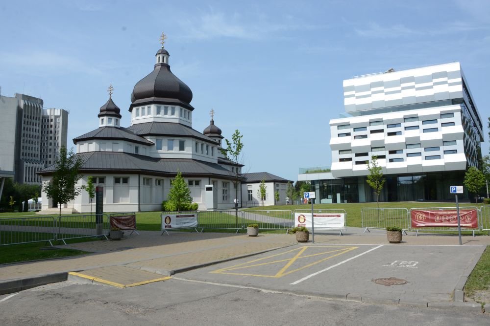 У Львові освятили нову площу. Фото: Олександр Мазуренко