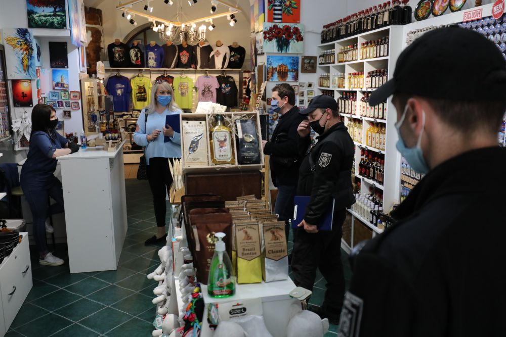 Сувенірна крамниця. Фото: Львівська міська рада