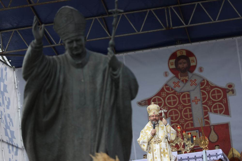 Тисячі львів’ян долучились до спільної молитви на Сихові. Фото: Роман Балук
