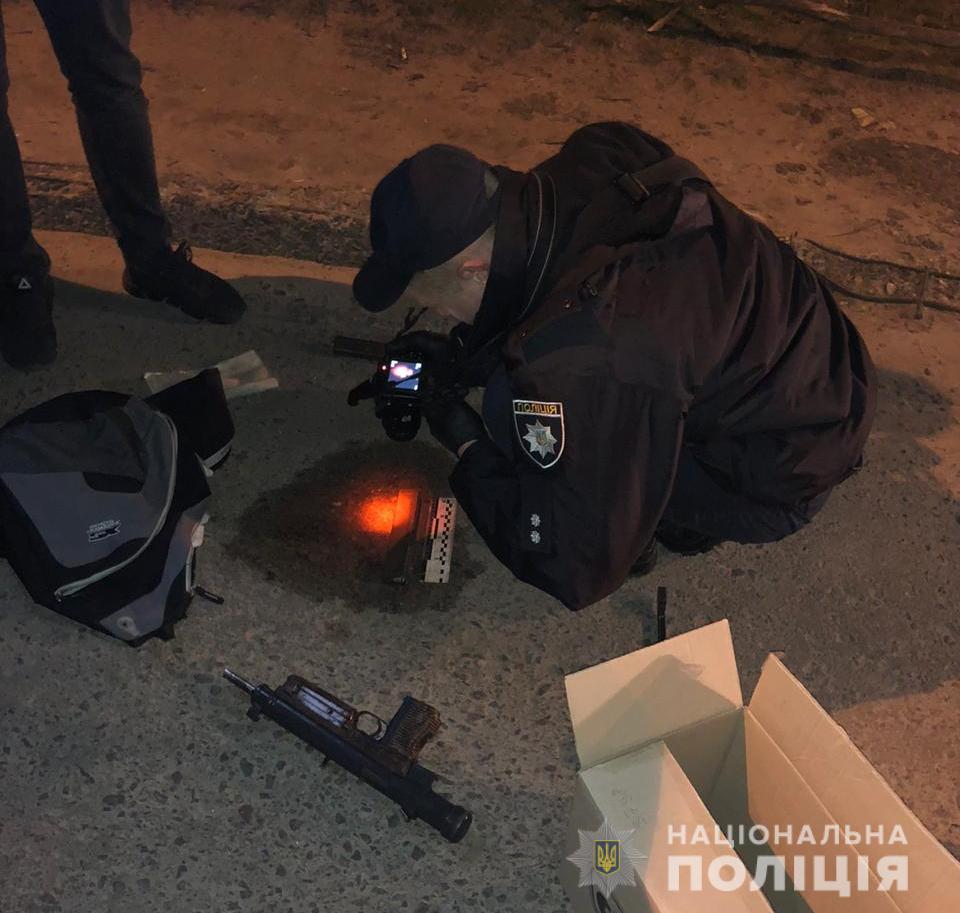 У Львові затримали продавця зброї. Фото: Національна поліція