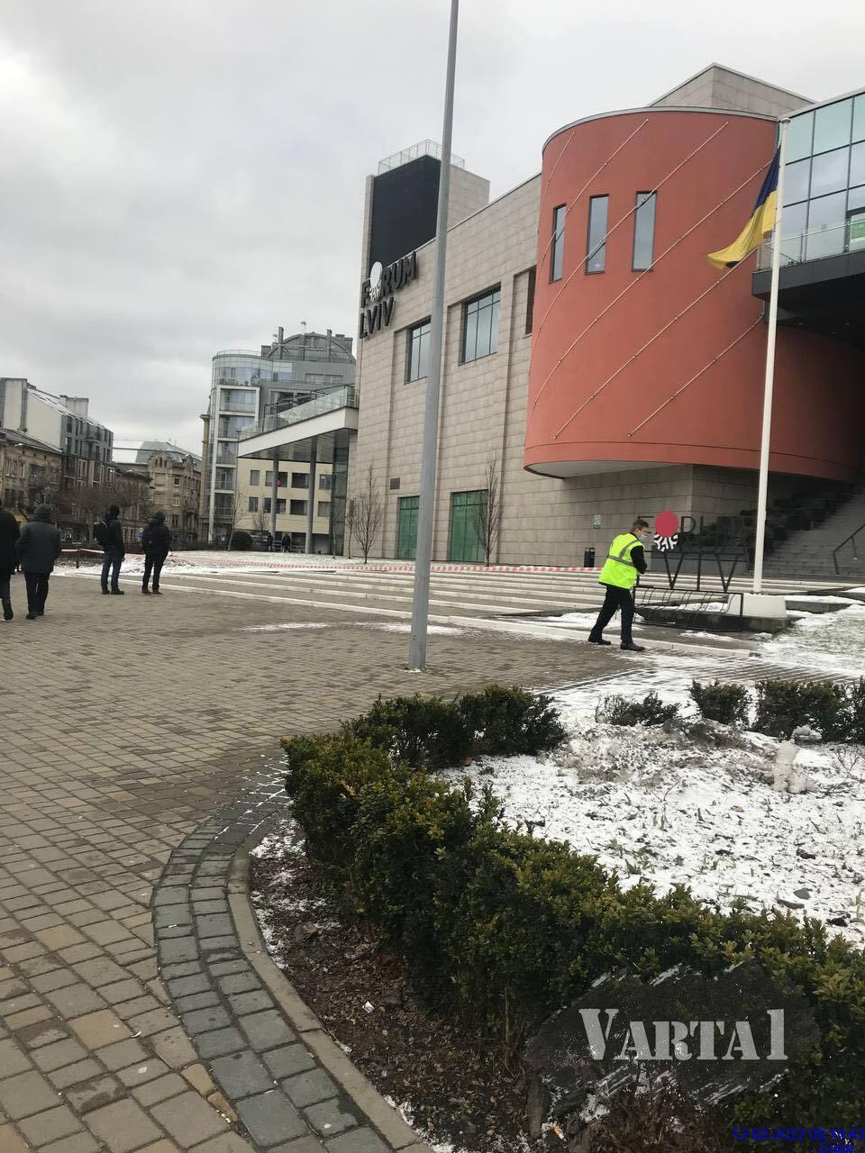 З львівського торгового центру евакуювали відвідувачів та працівників