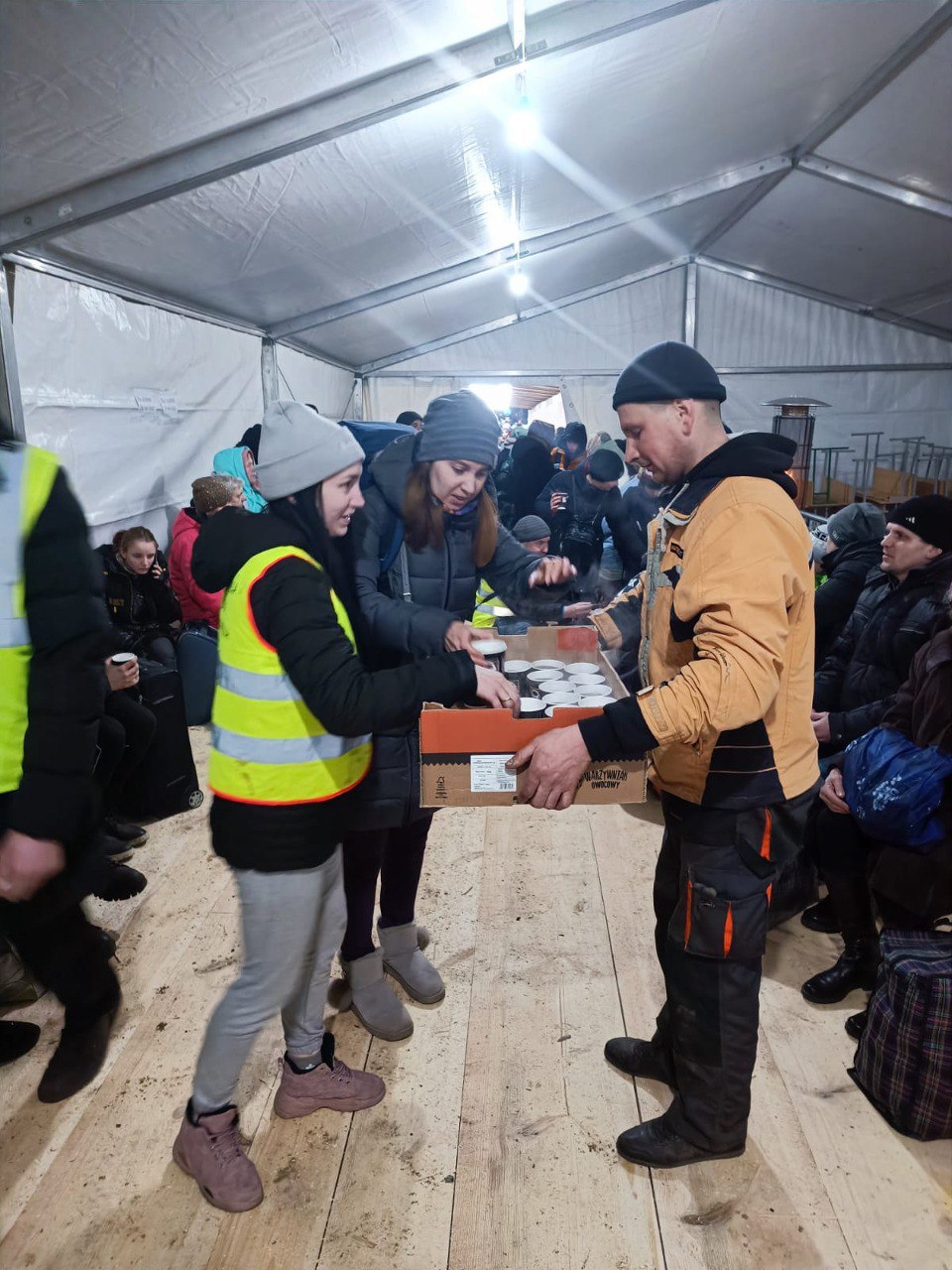 У пункті пропуску &laquo;Краківець&raquo; запрацював гуманітарний тунель &ndash; фото