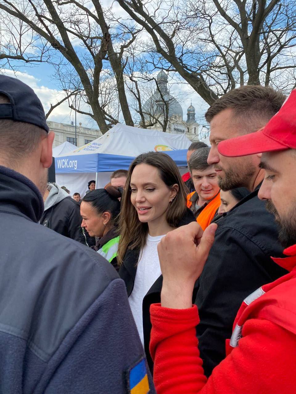 Анджеліна Джолі у Львові: де була і що робила відома голлівудська акторка