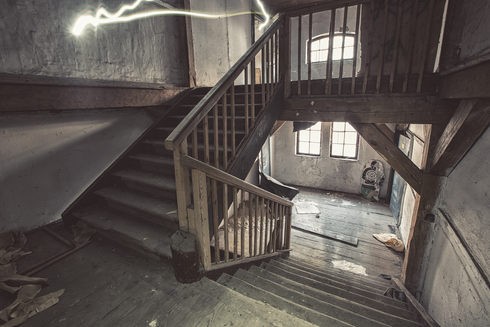 Сталкери показали фото закинутої казарми комплексу Фердинанда у Львові