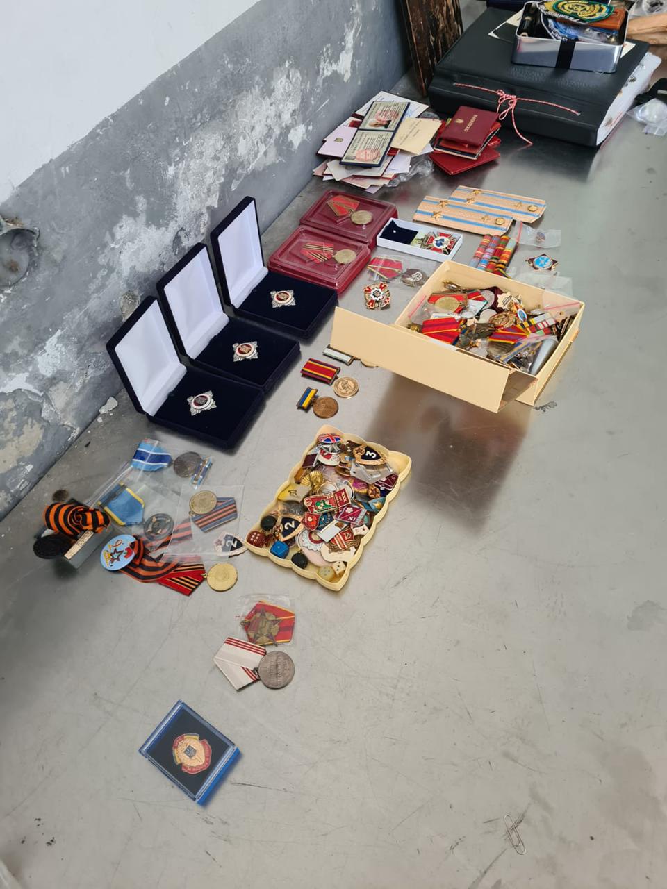 Зброя, наркотики та радянська символіка: на кордоні з Польщею затримали прихильника «русского міра»