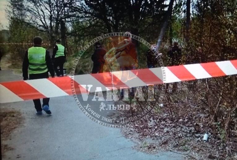 В лісопосадці на Патона знайшли труп жінки.