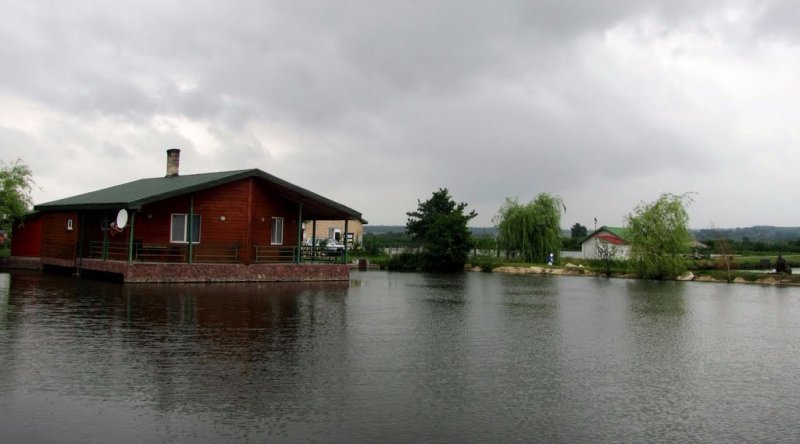 Озерний край. Фото: central-1.amazonaws.com