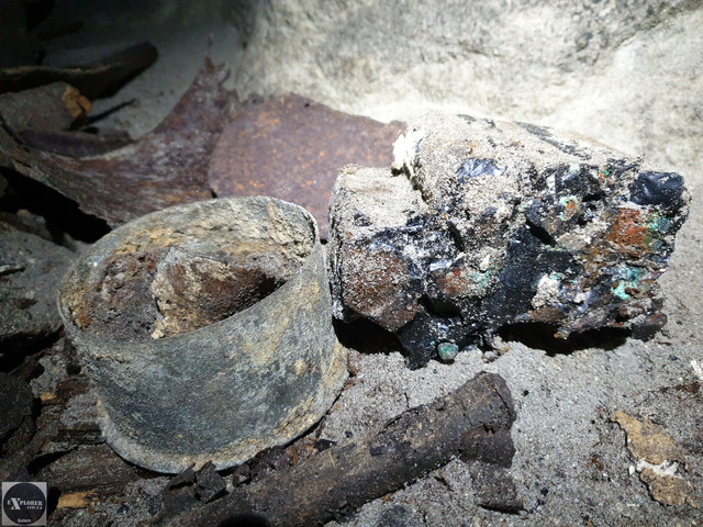 Батарея від радіостанції. Фото: Фотографії старого Львова