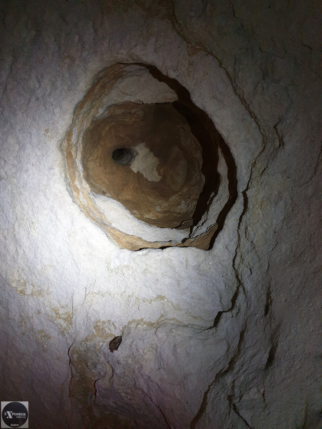 Звідси поступала вода. Фото: Фотографії старого Львова