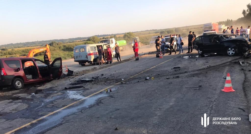 Подружжя львів&rsquo;ян із дворічною дитиною загинули в ДТП з поліцейським на Хмельниччині. Фото: Хмельницька обласна прокуратура