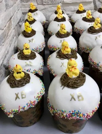 Паска з курчатами. Фото: OLX