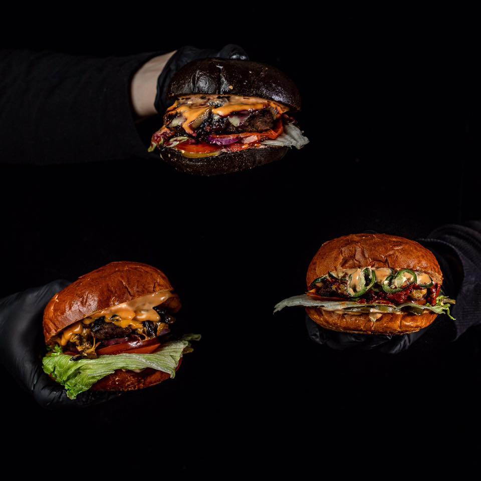 Асорті з бургерів. Фото: Бургер Штат
