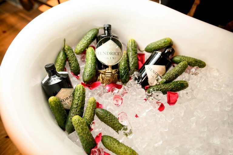 Відкриття у Hendrick’s Bar. Фото: barout.media