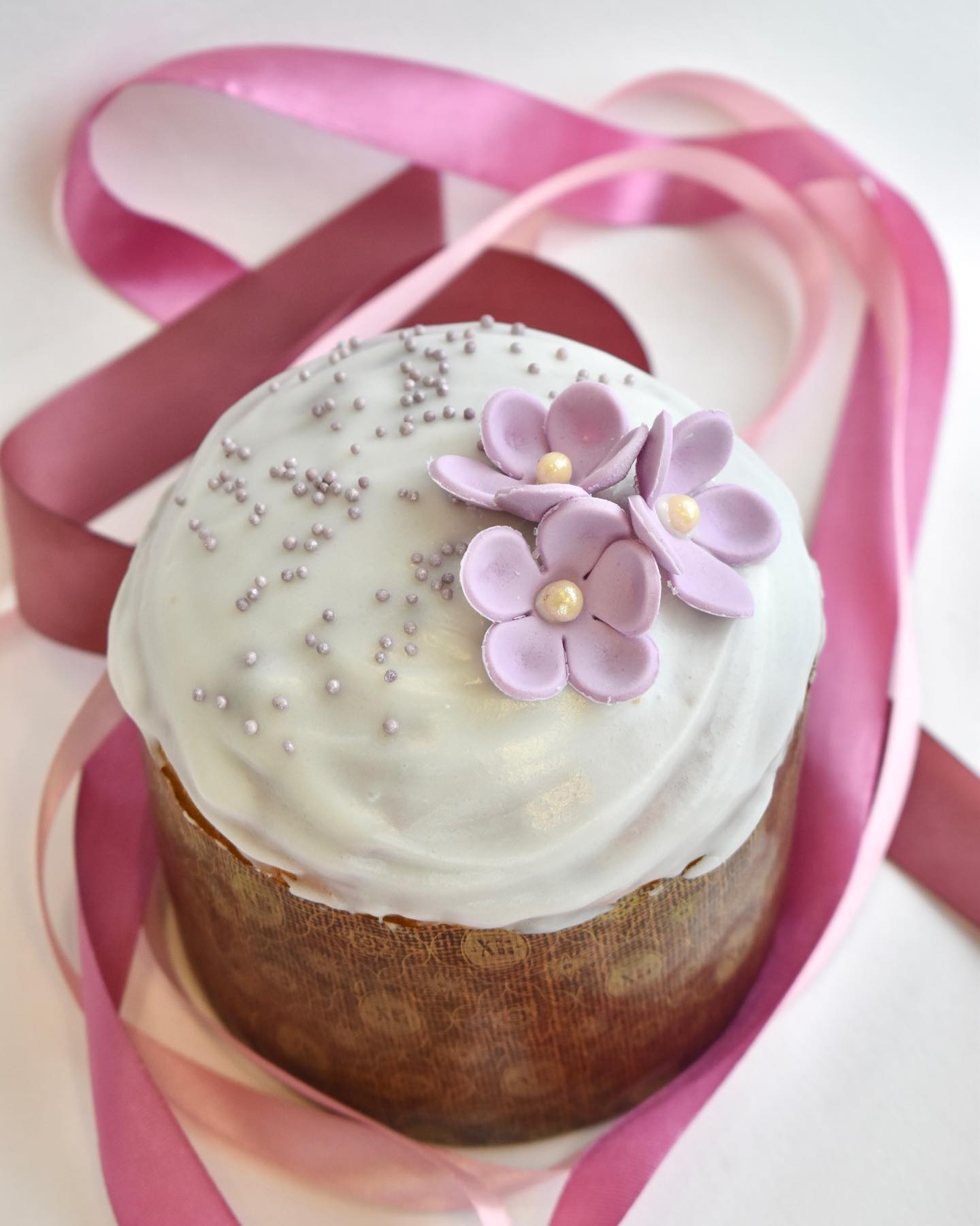 Які незвичайні паски можна купити у Львові. Фото: Кримська перепічка/Facebook