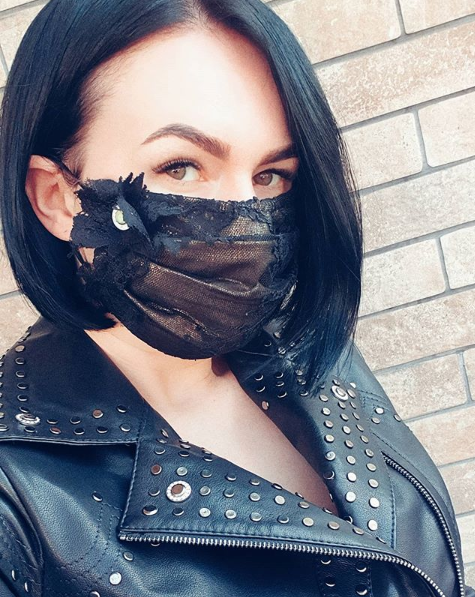 Маска вінницької дизайнерки Олени Шиян. Фото: Lena_shiyan