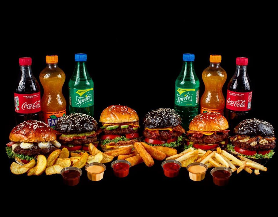 Комбо "Макс Роял". Фото: Maxx Burger