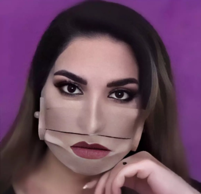 Маска з макіяжем. Фото: makeupxasena