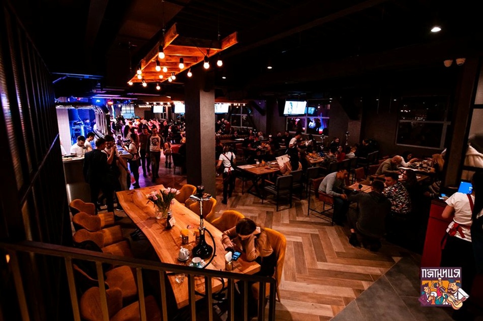 Пивниця на Сихові. Фото: П'ятниця. Пивний ресторан хорошого настрою/Фейсбук.