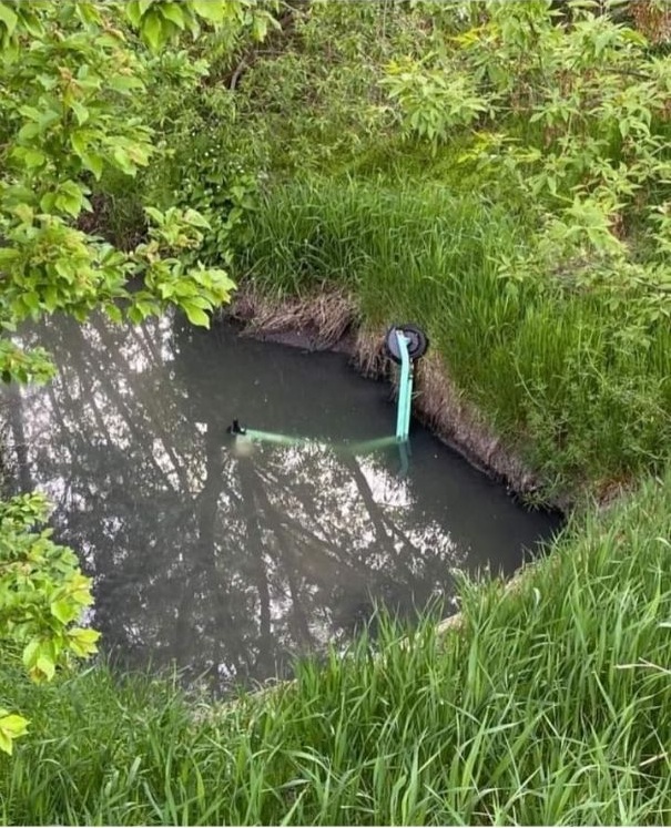 Як у Львові збиткуються над прокатними електросамокатами. Фото: Варта1