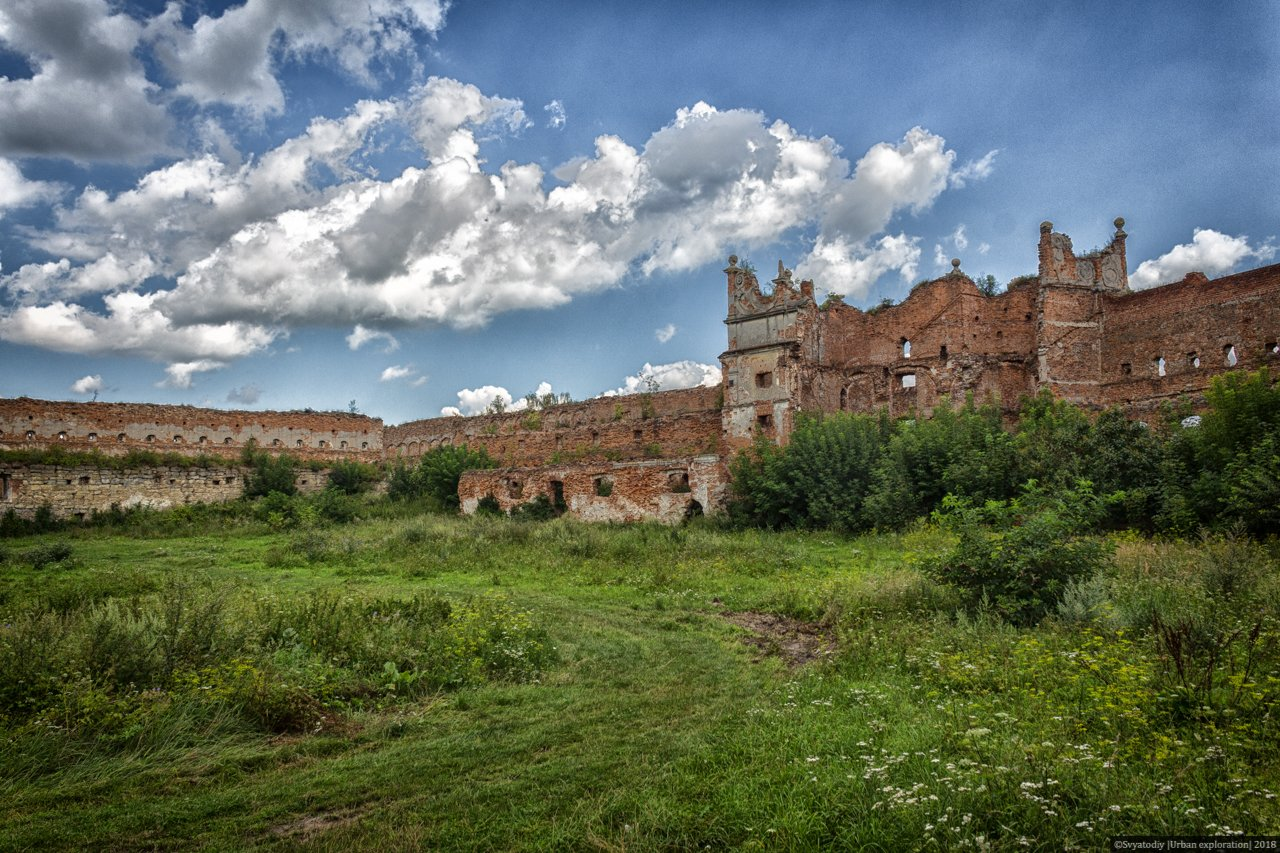 Замок Острозьких. Фото: digitaloceanspaces.com