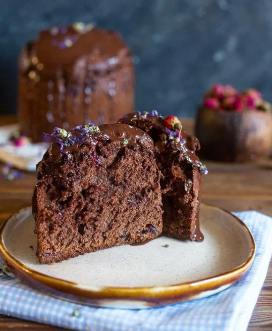 Які незвичайні паски можна купити у Львові. Фото: olx.ua