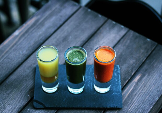 Алкогольні шоти. Фото: unsplash.com