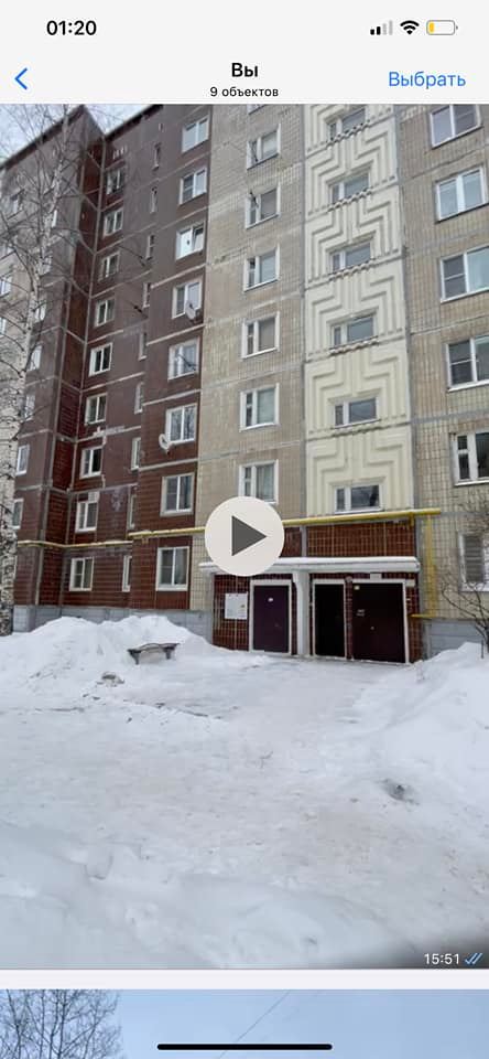 Під'їзд, звідки скидали манекен фото: https://www.facebook.com/nadezhda.kolobaeva