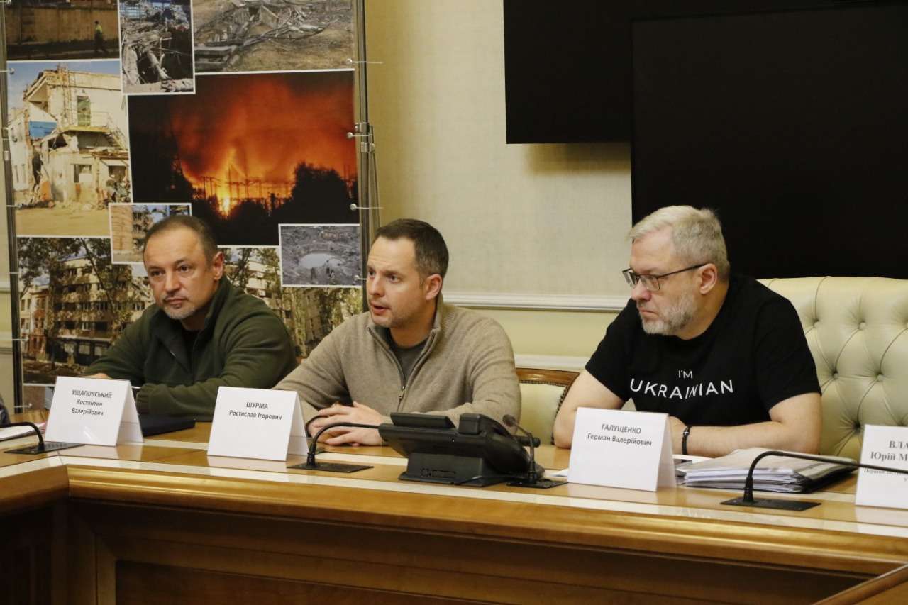 За недотримання графіків відключення світла відповідатимуть керівники обленерго.