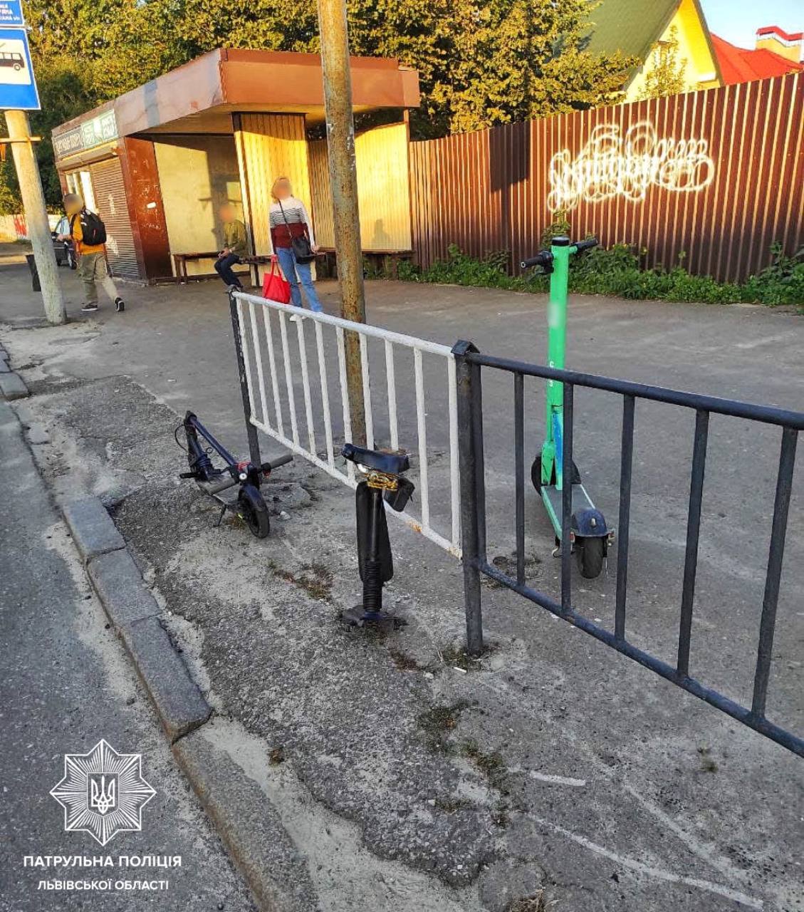 У Львові зіткнулися два електросамокати, 34-річного водія госпіталізовано