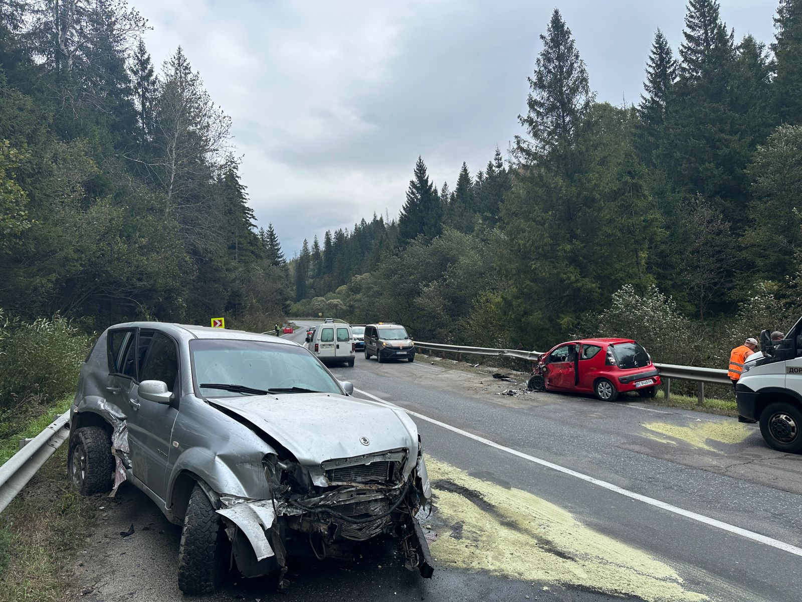 Фото з місця події.