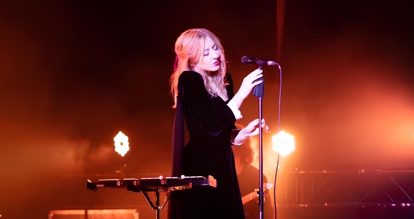 Vivienne Mort: Презентація альбому «Фата».