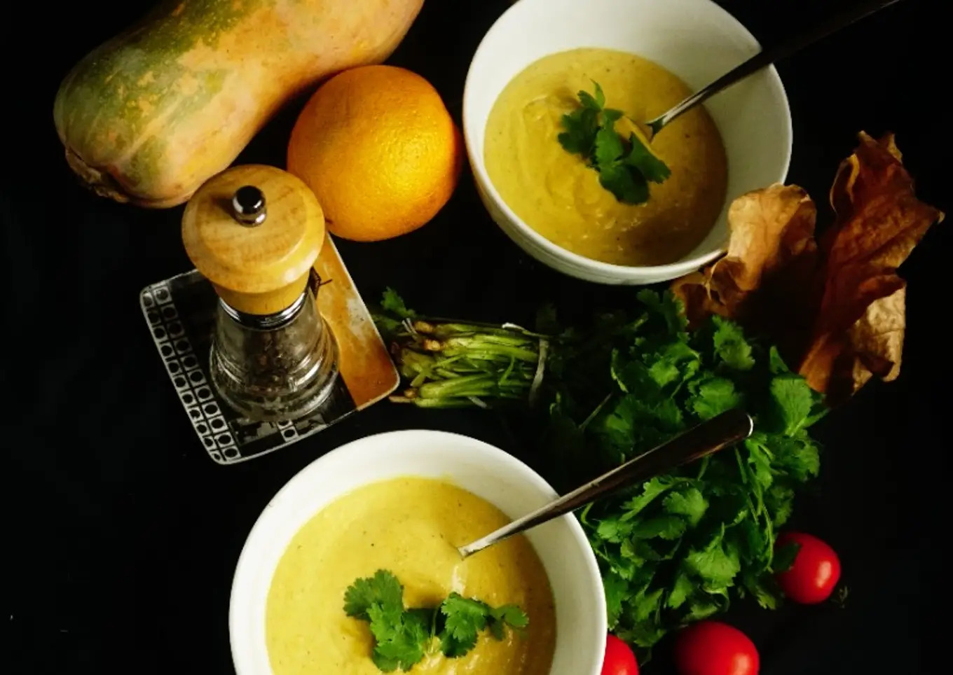 Гарбузовий крем-суп з сиром.