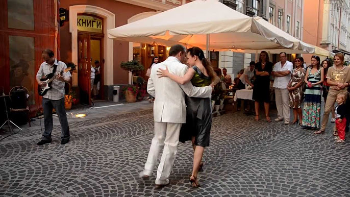 Танго у Львові.