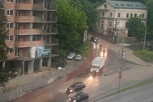 Львів поплив: очевидці опублікували фото і відео потопу фото 8
