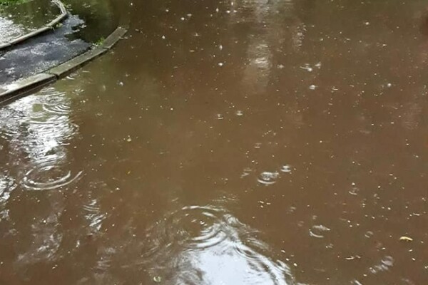 Львів поплив: очевидці опублікували фото і відео потопу фото 9