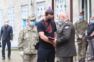 Жертва COVID-19: у Львові попрощалися з полковником Іваном Гайдою фото