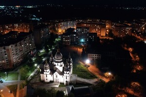 Атмосферні фото: як виглядає нічний Львів з висоти пташиного польоту фото 3