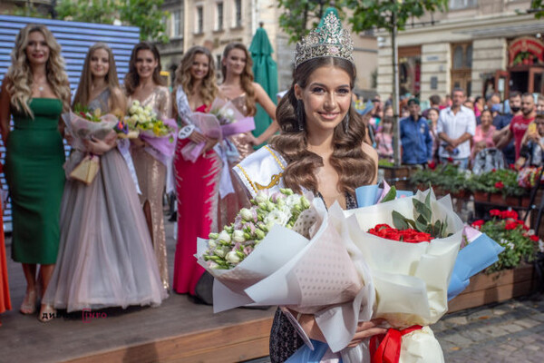 Міс Львів 2020: що відомо про 18-річну красуню фото 8