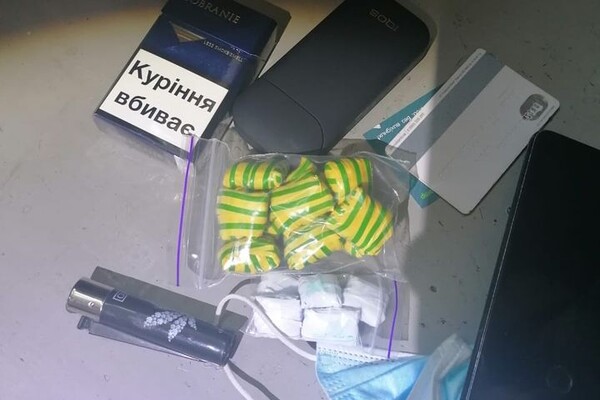 Обламали кайф: у Львові затримали молодих наркоторговців фото 2