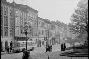З непішохідною площею Ринок: У мережу виклали невідомі раніше фото Львова 1979 року фото 9