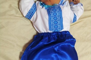 У львівському пологовому немовлят одягнули у перші вишиванки &mdash; фото фото 5